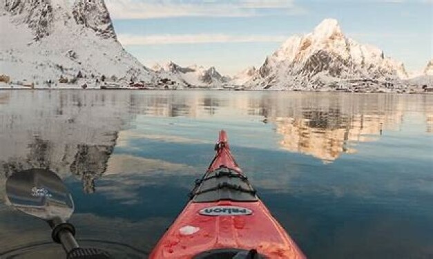 WINTER LOF KAYAK 2
